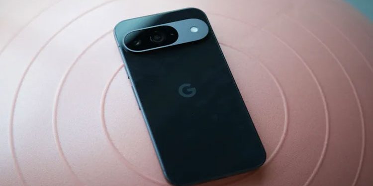 بقوة الذكاء الاصطناعي.. مقارنة بين جوجل Pixel 9 وسامسونج Galaxy S24