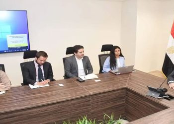 مسئولو بنك الاستثمار الأوروبي يعربون عن تطلعهم لزيادة التعاون مع وزارة الإسكان