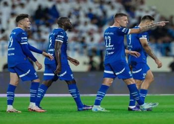 الهلال يواجه ضمك الليلة في الدوري السعودي
