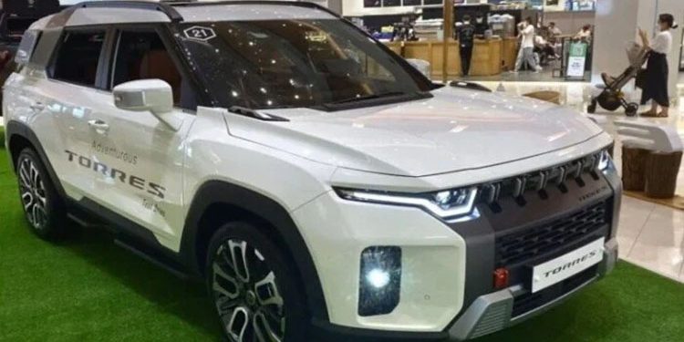 مواصفات كي جي إم توريس 2024 العائلية