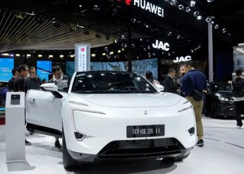 الصين: أوروبا قد تخسر استثماراتنا بسبب رسوم السيارات الكهربائية