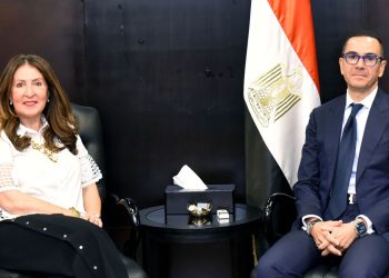 وزير الاستثمار يستقبل السفيرة الأمريكية بالقاهرة لبحث سبل تعزيز العلاقات التجارية والاستثمارية المشتركة بين البلدين