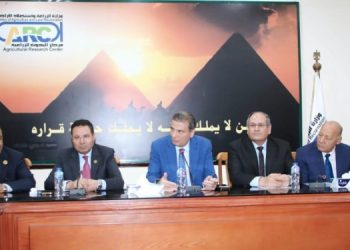 وزير الزراعة يؤكد للمصدرين العمل على إزالة كل معوقات التصدير