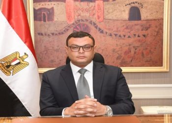 وزير الإسكان يتابع الموقف الحالى لتنفيذ مشروعات الخطة الاستراتيجية لتحلية مياه البحر حتى عام 2050