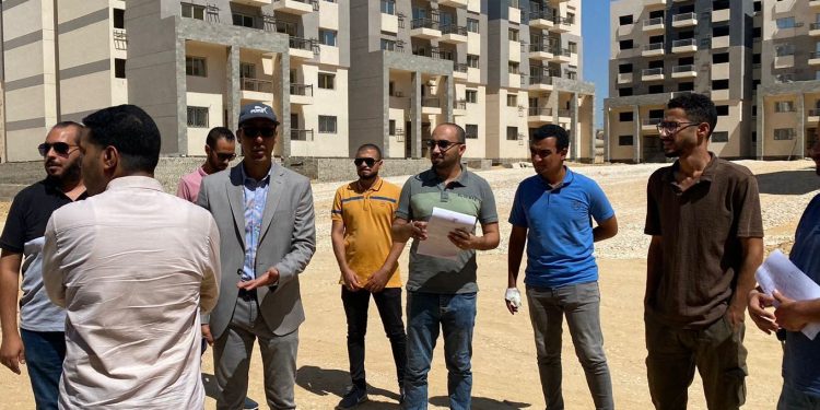 وزير الإسكان يتابع موقف تنفيذ وحدات المبادرة الرئاسية ” سكن لكل المصريين ” بـ4 مدن جديدة