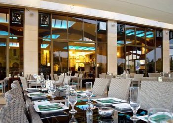 غرفة المطاعم تعلن دعمها ومساندتها الفنية لإعادة تشغيل منشأة سياحية احترقت