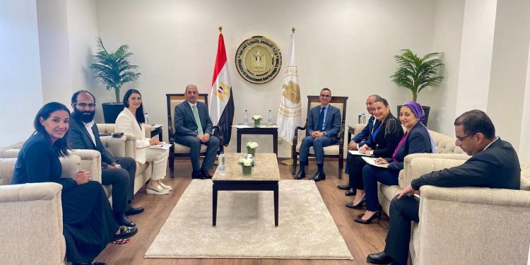 وزير الاستثمار يلتقي وفد هاينز العالمية لاستعراض خطط المجموعة لمضاعفة معدلات الإنتاج