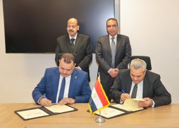 “البريد المصري”.. يوقع بروتوكول تعاون مع “جهاز تنظيم النقل الداخلي”..