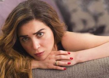 مي عز الدين توجه رسالة في احدث ظهور