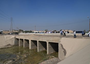 وزير الري يتفقد حالة منشآت ومخرات السيول فى محافظة بنى سويف