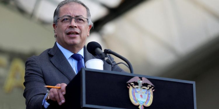 الرئيس الكولومبى يمنع تصدير الفحم إلى الاحتلال الإسرائيلي تضامنا مع غزة