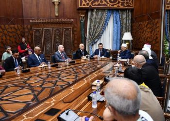 شيخ الأزهر ووزير الشباب يستقبلان وفد اتحاد الكشافة المسلم المشاركين في المؤتمر العالمي للكشافة