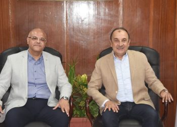 وزير قطاع الأعمال العام يستهل زيارته لشركة الدلتا للصلب بلقاء محافظة القليوبية ونواب البرلمان