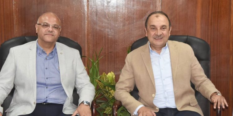 وزير قطاع الأعمال العام يستهل زيارته لشركة الدلتا للصلب بلقاء محافظة القليوبية ونواب البرلمان