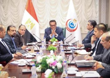 وزير الصحة يترأس اجتماع اللجنة الدائمة المختصة بمراجعة أسعار الأدوية