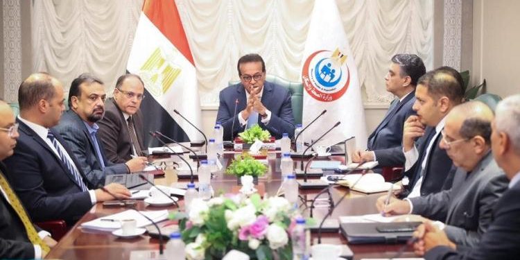 وزير الصحة يترأس اجتماع اللجنة الدائمة المختصة بمراجعة أسعار الأدوية