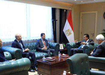 عبدالغفار يترأس مجموعة العمل الوزارية المختصة بدراسة توصيات “الشباب والذكاء الاصطناعي.. الفرص والتحديات”