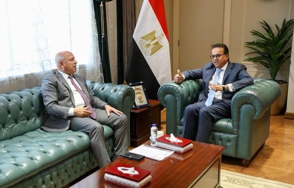 وزير الصحة يستقبل الفريق كامل الوزير لبحث تشجيع مصانع الأدوية وتعظيم الاستثمارات في مجال توطين صناعة الأدوية