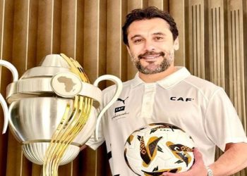 كاف يستعين بالصقر أحمد حسن للترويج لكأس السوبر الأفريقي
