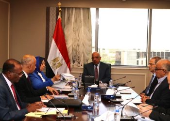 وزير الكهرباء يراجع خطة تشغيل المحطة الشمسية الحرارية بالكريمات ومتطلبات التطوير وتحقيق الاستفادة القصوى منها