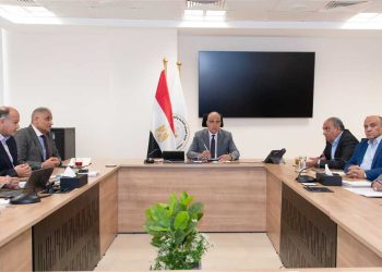 وزير الرى: موافقة المنتفعين شرط أساسى قبل تنفيذ مشروعات الرى الحديث