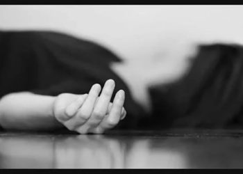 خمسينية تلقي نفسها من الطابق العاشر في وسط القاهرة