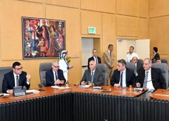 وزير الإسكان يجتمع مع أعضاء البرلمان بمجلسيه “النواب والشيوخ” لبحث مطالب دوائرهم