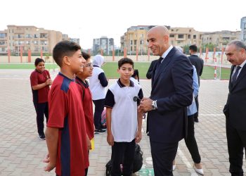 وزير التربية والتعليم يجري زيارة لمدرسة النيل الدولية بالشيخ زايد