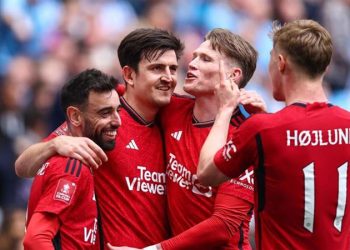 مانشستر يونايتد يستضيف توتنهام في الدوري الإنجليزي