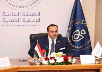 رئيس الرعاية الصحية: مناقشة التعاون مع الوكالة الفرنسية في مجالات الرعاية الصحية الخضراء