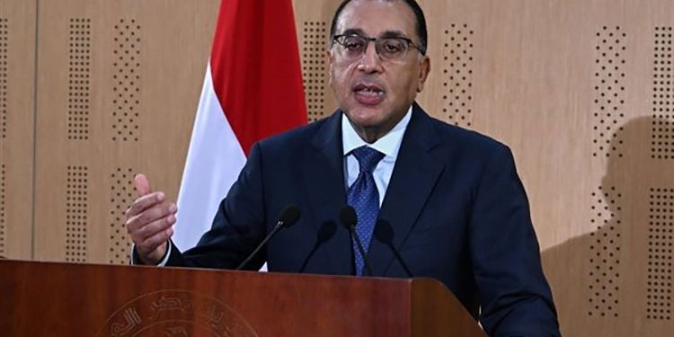 رئيس الوزراء يشهد توقيع عقد إنشاء مجمع صناعي عالمي بالمنطقة الاقتصادية لقناة السويس لاستخلاص مادة البروم باستثمارات 110 ملايين دولار