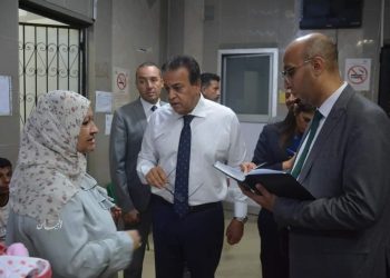 وزير الصحة يتفقد مستشفى القبطي ويوجه بسرعة الانتهاء من أعمال التطوير والتجهيزات اللازمة لدخول الخدمة