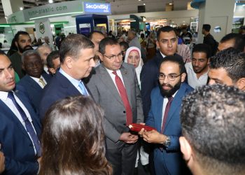 وزير الزراعة يفتتح الدورة ال 36 لمعرض ومؤتمر صحارى الزراعي الدولي