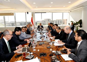 وزير الإسكان يتابع مع مسئولى شركة “CSCEC” الصينية موقف المشروعات التى تنفذها الشركة بالعاصمة الإدارية والعلمين الجديدة