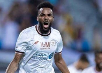 الزمالك يتفق مع الجابوني أرون بوبيندزا.. وتفاصيل التعاقد