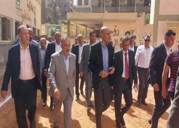 وزير التربية والتعليم ومحافظ أسيوط يتفقدان ٩ مدارس بالمحافظة لمتابعة جاهزيتها