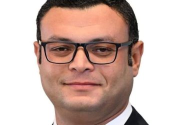 وزير الإسكان يُصدر 9 قرارات لإزالة مخالفات البناء المقامة بالساحل الشمالي الغربي