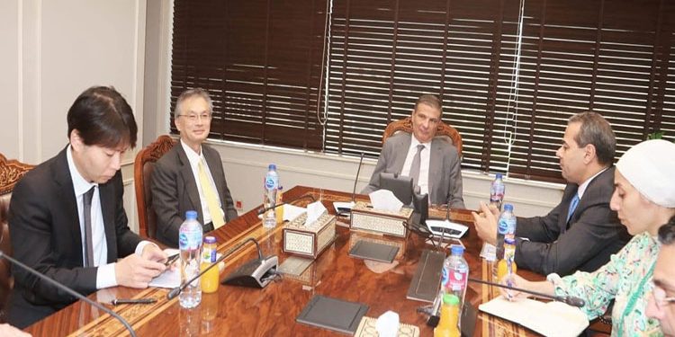 وزير الزراعة يبحث مع السفير الياباني بالقاهرة التعاون في مجال تكنولوجيات الزراعة الحديثة