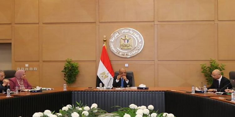 وزير الكهرباء والطاقة المتجددة يبحث مع مجموعة “الصين الجنوبية CSGI  “التعاون