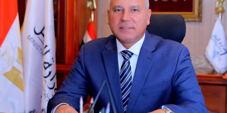 وزير الصناعة والنقل يلتقى مع المستثمرين الصناعيين بمحافظة سوهاج غدًا