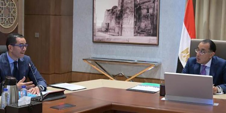 رئيس الوزراء يتابع مع وزير الاستثمار والتجارة الخارجية عدداً من ملفات العمل