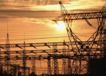 مصر تخطط لإضافة 3000 ميغاواط إلى الشبكة الكهربائية حتى 2025