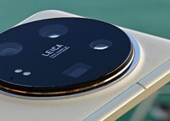 سامسونج تغزو الأسواق بهاتف بمواصفات لم يسبق لها مثيل