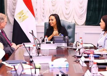 وزيرة التضامن تستقبل سفير الاتحاد الأوروبي لدى مصر