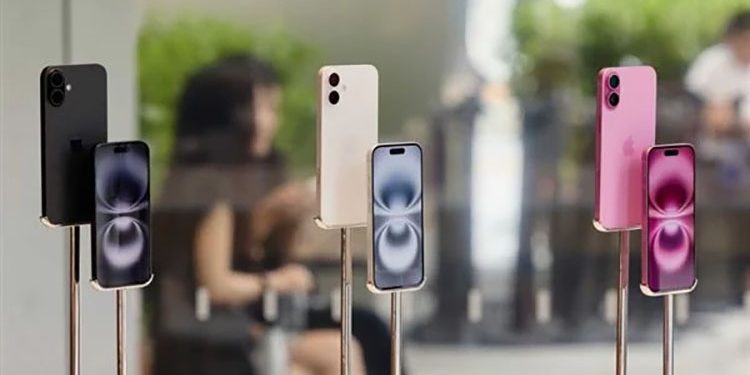 أسعار هواتف iPhone 16 في السعودية والإمارات