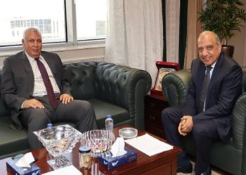 وزير الكهرباء يستقبل محافظ الوادي الجديد لبحث توفير الطاقة للاستثمار بالمحافظة