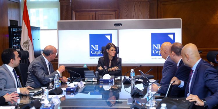 وزيرة التخطيط: الحكومة حريصة على دفع الشراكات مع القطاع الخاص وتشجيع الاستثمارات المحلية والأجنبية