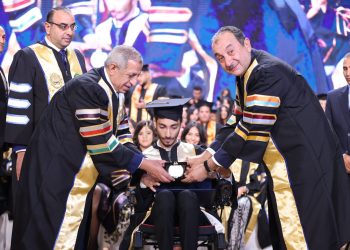 وزير قطاع يشهد حفل تخرج دفعة جديدة من طلاب الأكاديمية العربية للعلوم والتكنولوجيا والنقل البحري