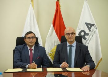 تجديد بروتوكول التعاون بين تنظيم الاتصالات ومعهد الاتصالات لتطوير منظومة قياس قدرة محطات المحمول