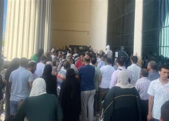 ألاف المواطنين يتزاحمون لسحب كراسات 878 وحدة في المنصورة الجديدة ضمن مشروع جنة